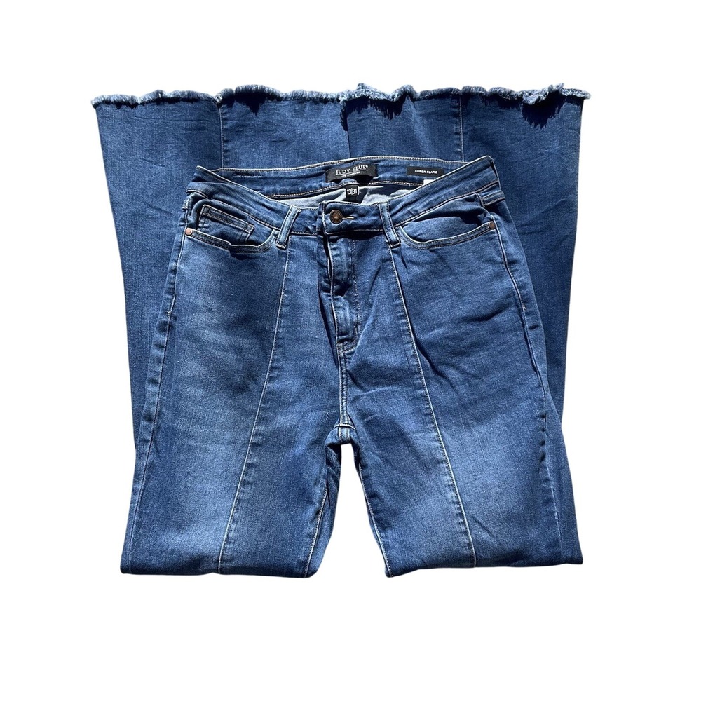 Judy Blue Jeans womens size 13/31 high rise flare raw hem‎ light wash 5 pocket